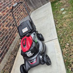 Honda Mower Hrn216 Brand New Nuevo