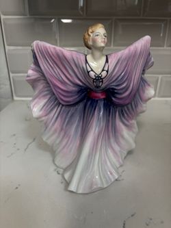 Vintage Royal Doulton Isadora HN2938 Porcelain Figurine – England