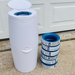 Diaper Pail With Refill