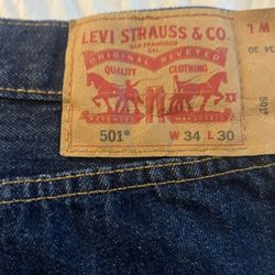 LEVI JEANS