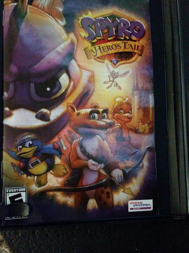 SPYRO A HERO'S TAIL Ps2