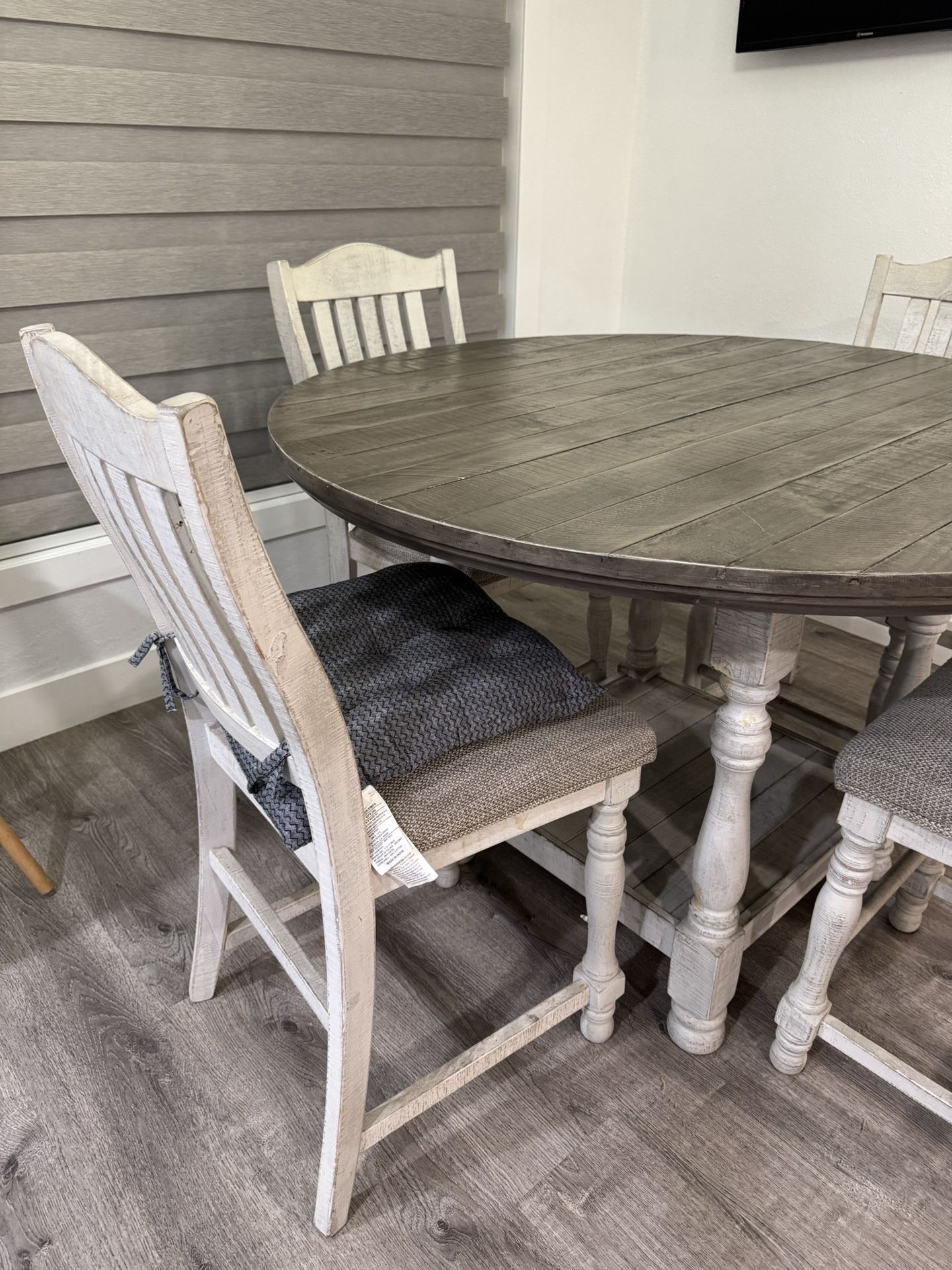 Dinning Table