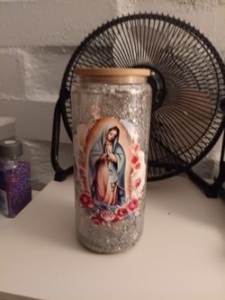 Glass Snowglobe Tumbler  16oz