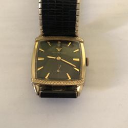 Vintage Longines Wittnauer Hand Wind 10k Gold Plated 17J Swiss Made Works Perfect Keeping Perfect Time 