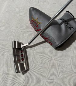 Scotty Cameron Squareback 1.5 37”