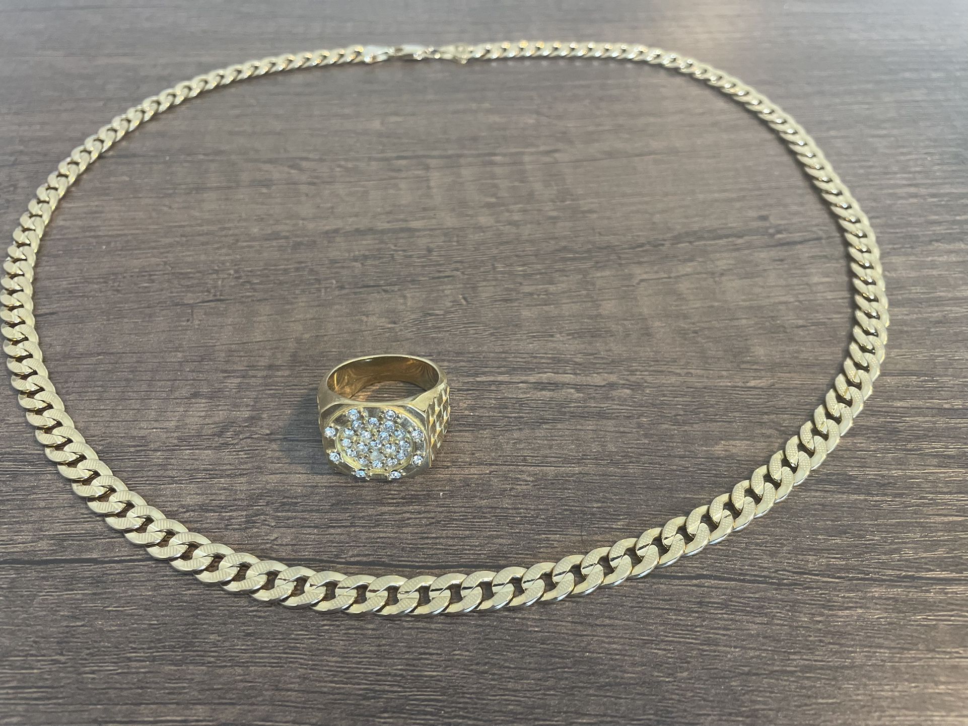 18K Gold Cuban Link Necklace - 22 Inch