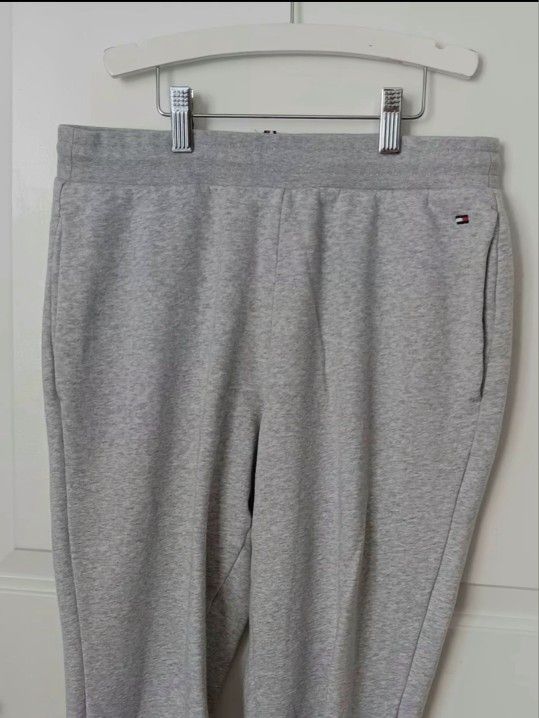 Tommy Hilfiger Gray Cotton / Fleece Jogger