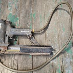 Senco PW Roofing Stapler. Corded