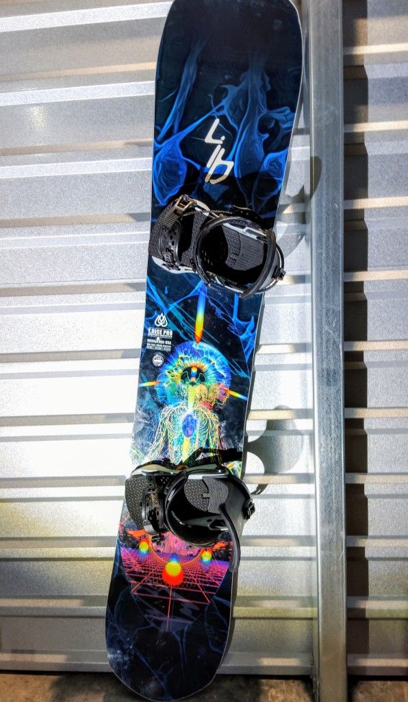Lib Tech T. Rice Pro Snowboard with Bindings – High-Performance & Eye-Catching Design