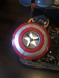 Captain America shield launcher