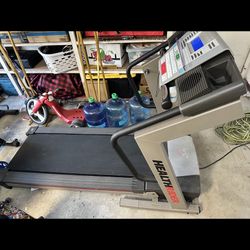 Treadmill 