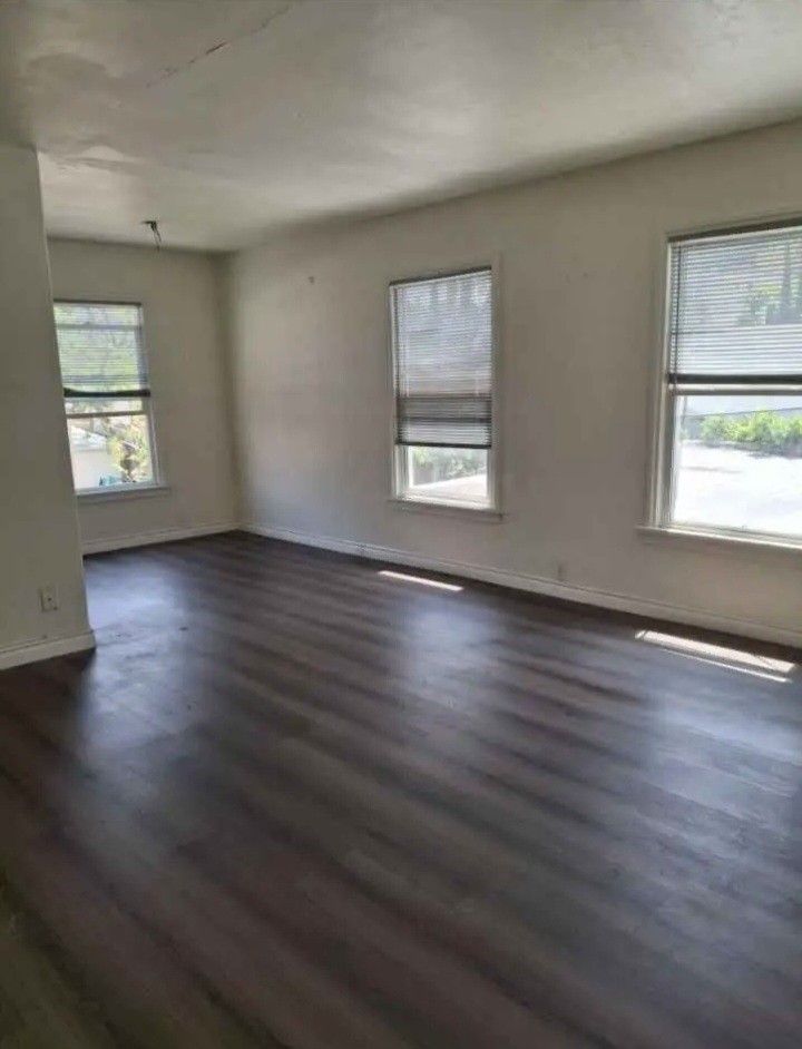Newly Remodeled 1 Bedroom In Glendale 4plex