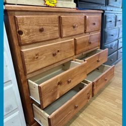 9 drawers Dresser/ Nine drawers dresser