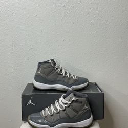 2010 Cool Grey 11 