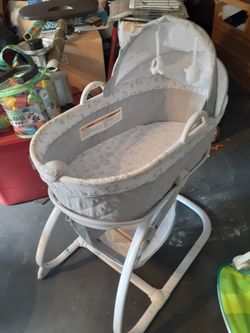 Electric swing and Vasinet. Great condition