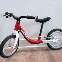 Woom 1 Balance Bike - Red (12" Wheels)