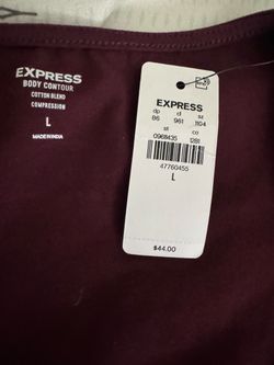 Express Body Contour Compression Top, Size L
