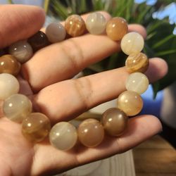 Gorgeous Flashy Moonstone Bracelet 