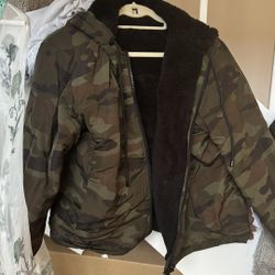  Camo reversible sherpa jacket 