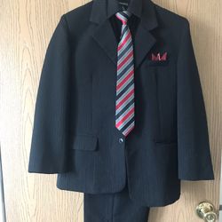 Boys Suit/Tux Full Set