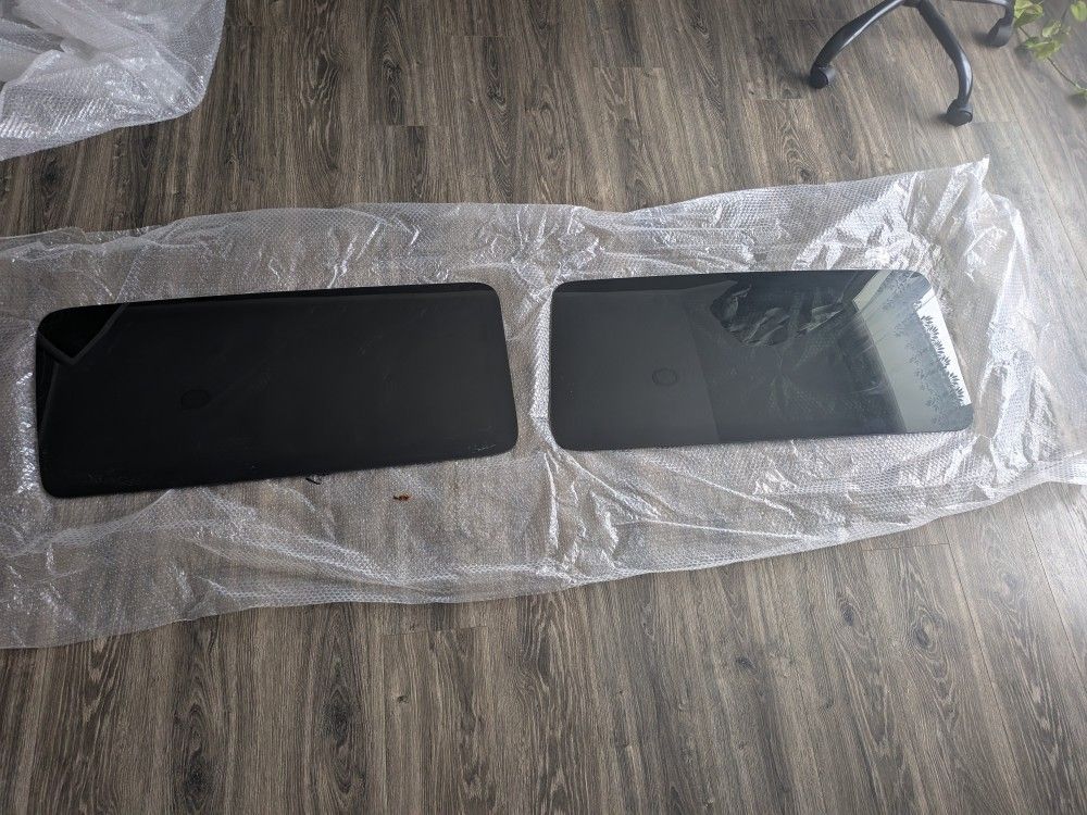 2023 Jeep Wrangler Hardtop Glass Windows