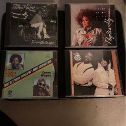4 CD’s-Whitney Houston, Bebe&Cece Winans, Phyllis Hyman, Barry White,Isaac Hayes