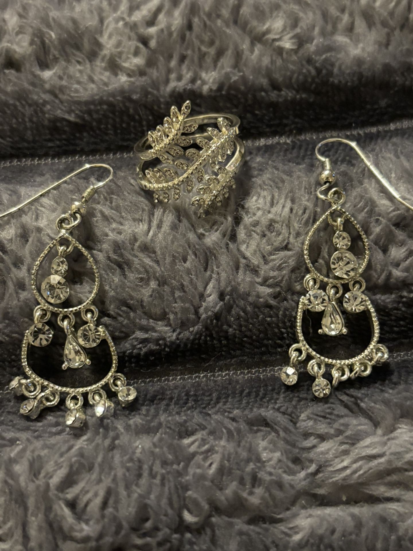 Earrings & Ring