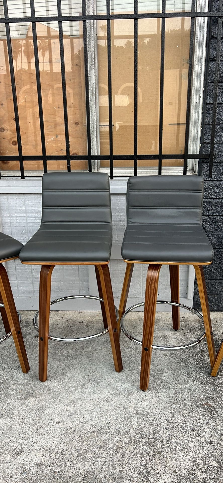 Set of 4 Modern Bar Stools with Gray Upholstery and Wood Varnished Legs