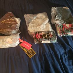 Hat And Pouch Bundle 