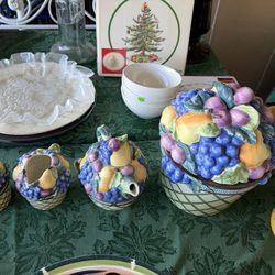 Mikasa Fruit Canister Set – $20