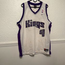 Chris Webber KIngs Basketball Jersey Size XL. Has Stair And Wear