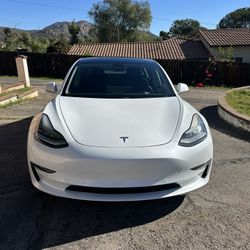2019 Tesla model 3 stander plus 
