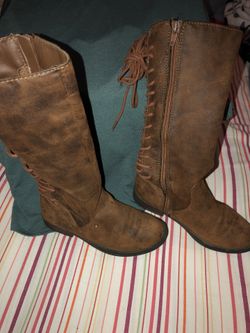 Girls boots size 13