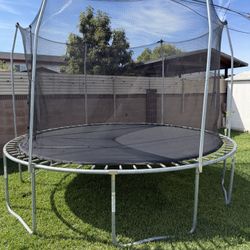 TRAMPOLINE 12’