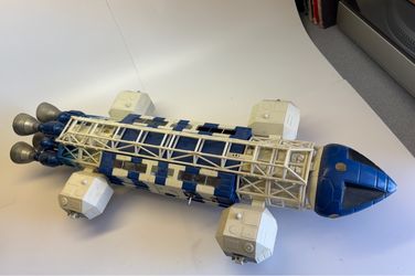 Space: 1999 Eagle Transporter Model Toy - MPC vintage
