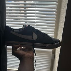 Nike Men's Court Legacy shoes. 