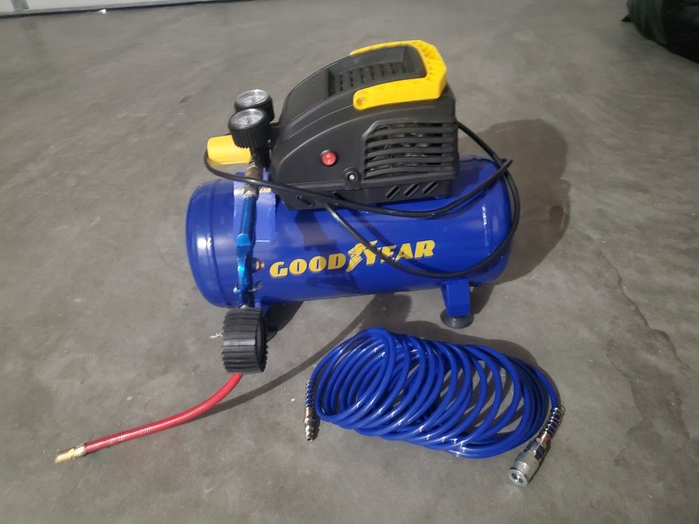 GOODYEAR 3 Gallon Horizontal Air Compressors. 135 Max Psi. Long Lasting