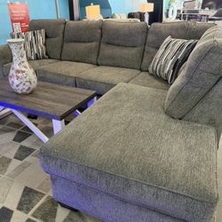 Brand New! 💸🔥 TAX SEASON SALE – ASHLEY SECTIONAL JUST $778! 🔥💸