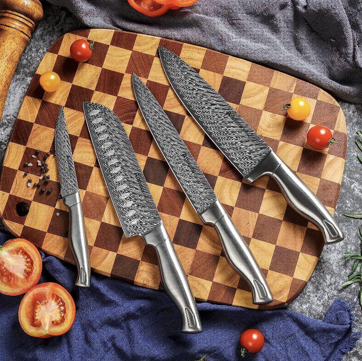 Astercook Knife Set, Damascus Kitchen Knife Set with Block, Built-in Knife  Sharpener for Sale in Torrance, CA - OfferUp