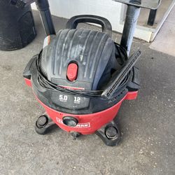 Large 12 Gallon Craftsman Shop Vac 