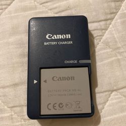 Canon battery charger CB-2LVG and canon battery pack NB-4L
