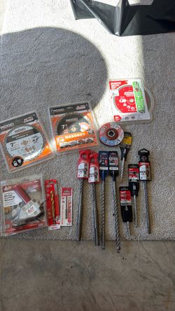 Mixed Lot of Cutting Blades and Drill Bits