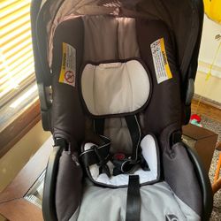 Baby Trend EZ Lift Car seat 