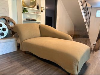 Chaise Lounge