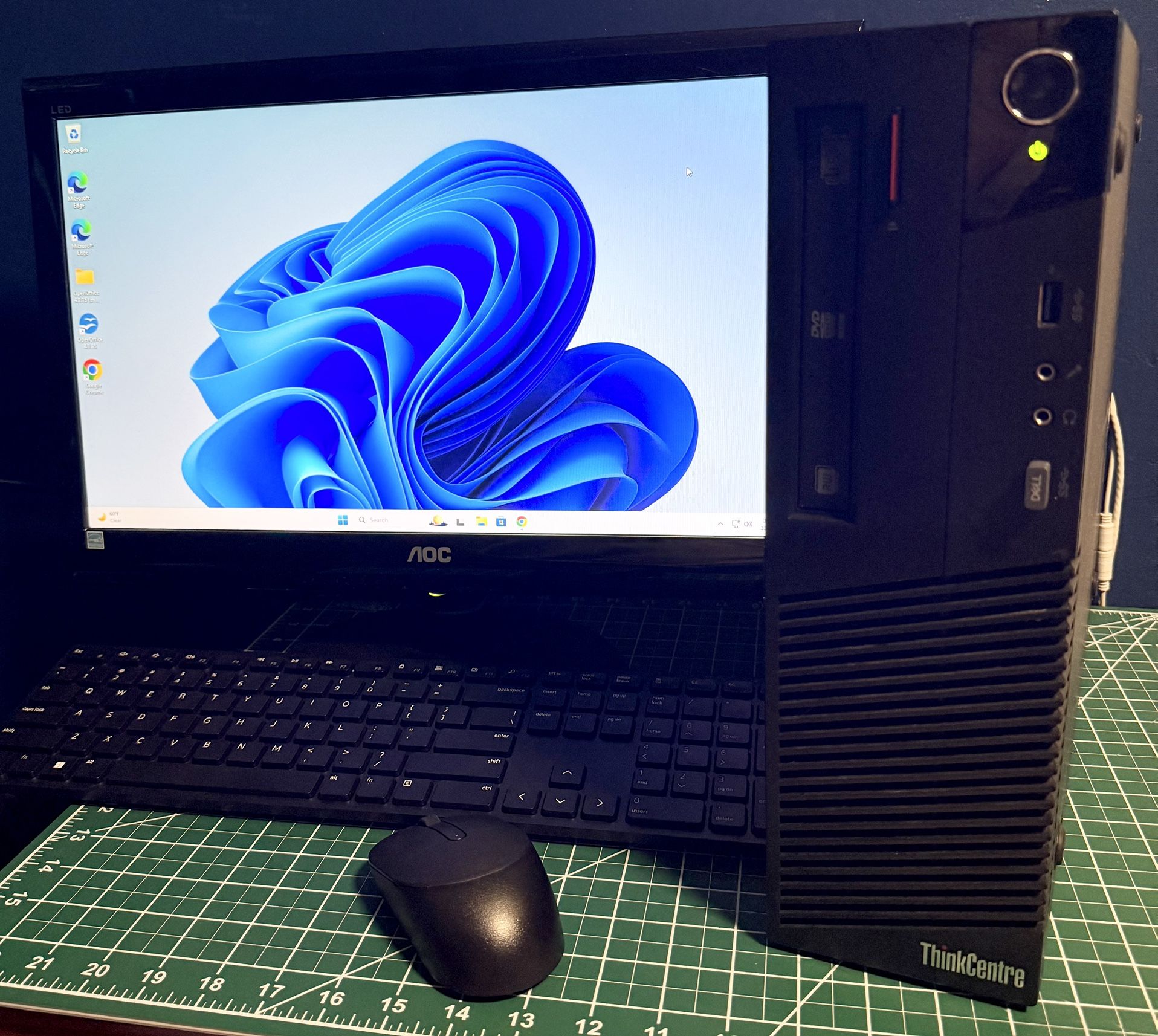 Lenovo M83 ThinkCentre Win11pro SSD 160GB 16GB RAM