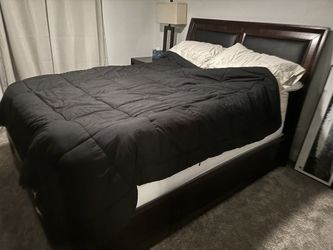 Bedroom Furniture Set