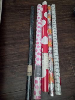Wrapping paper Hallmark