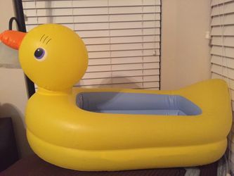 Munchkin bathtub
