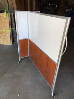Privacy Rolling Whiteboard