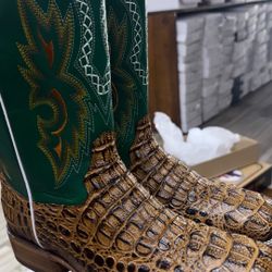men’s caiman boot